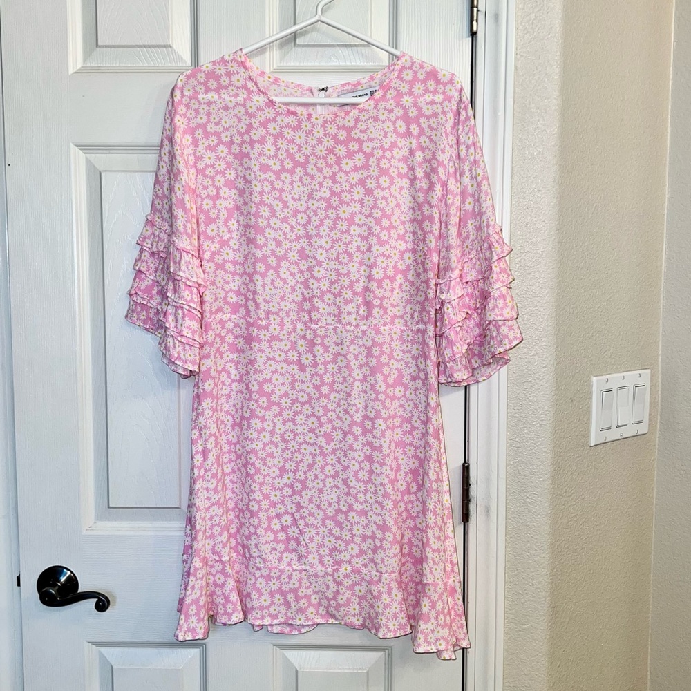 💥💥Clearance!!💥💥pink floral print Serafina ruffled short sleeve mini dress - Picture 8 of 13